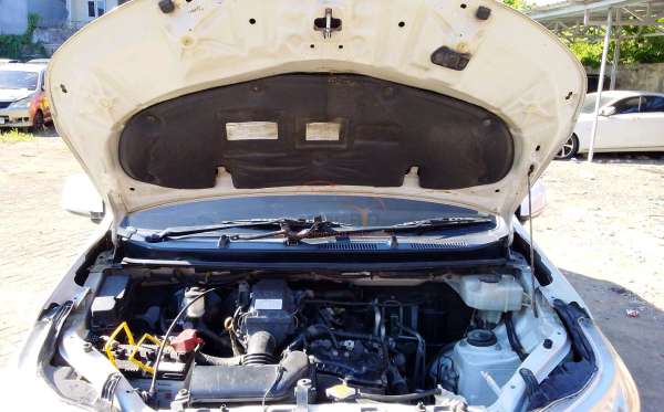 DAIHATSU  XENIA  1.3 X
