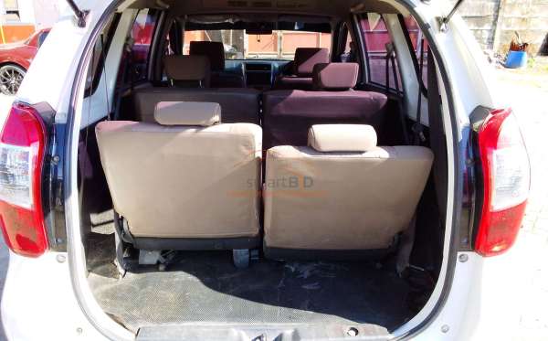 DAIHATSU  XENIA  1.3 X