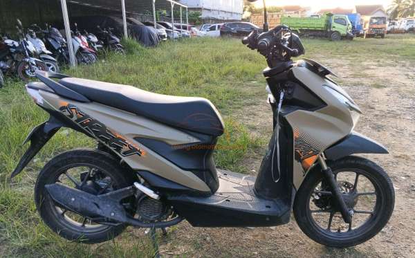 HONDA BEAT STREET