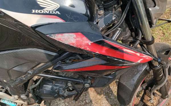 HONDA CB 150 R