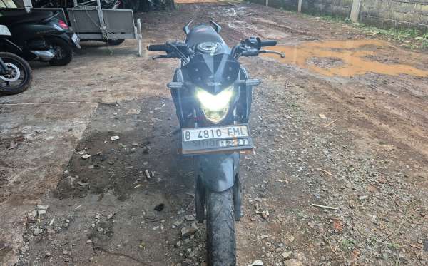 HONDA CB 150 R