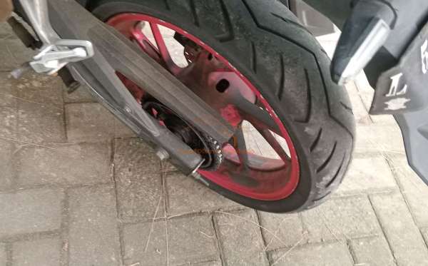 HONDA CB 150 R