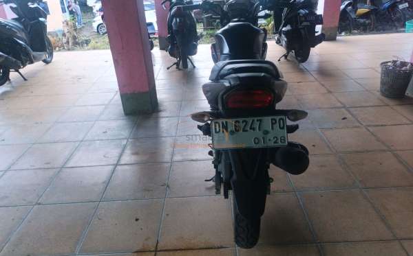 HONDA CB 150 Verza