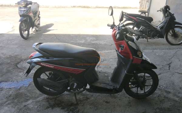HONDA  GENIO