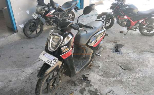 HONDA  GENIO