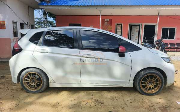 HONDA JAZZ GK5 1.5 RS