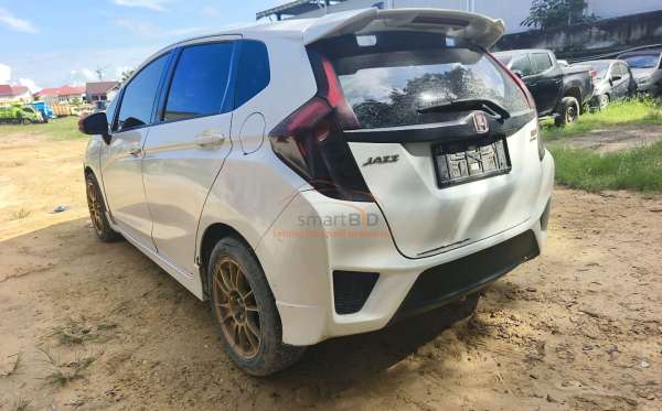 HONDA JAZZ GK5 1.5 RS