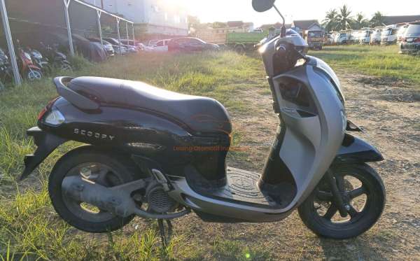 HONDA  SCOOPY