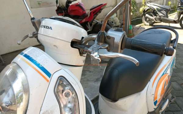 HONDA SCOOPY
