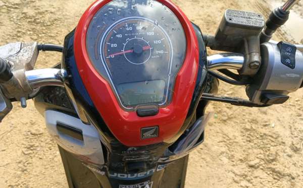 HONDA SCOOPY SPORTY