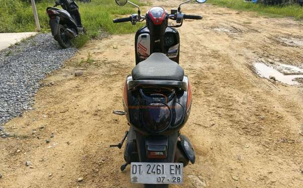 HONDA SCOOPY SPORTY