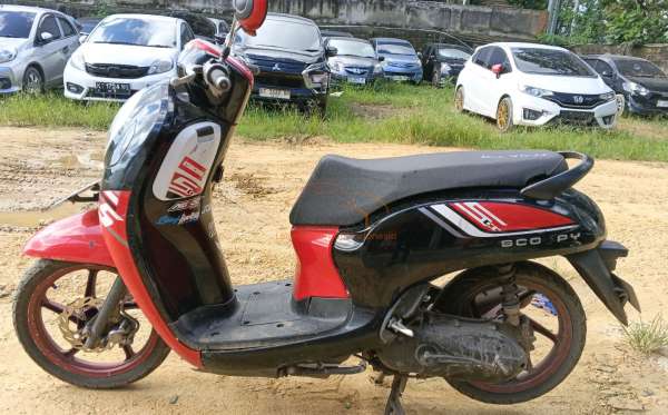 HONDA SCOOPY SPORTY