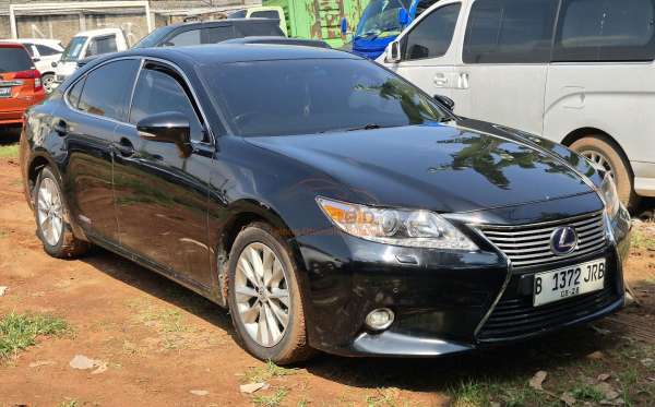 LEXUS ES 300H