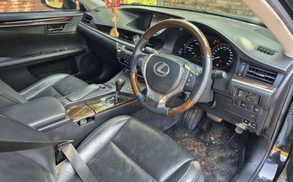 LEXUS ES 300H