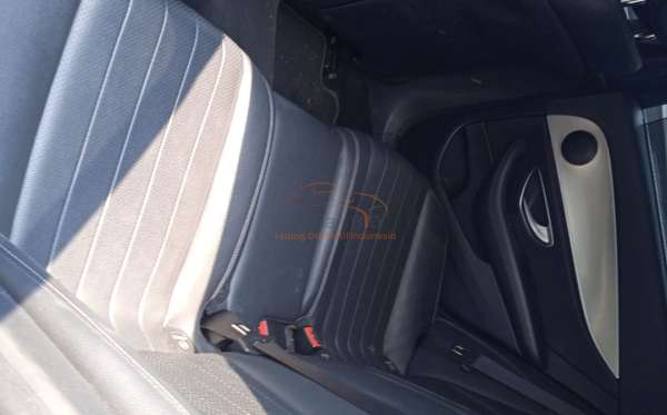 MERCEDES BENZ E 250