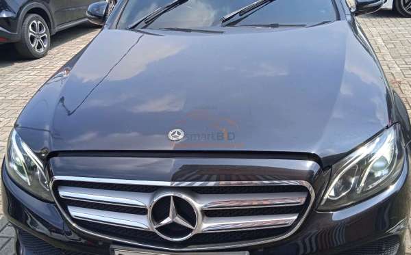 MERCEDES BENZ E 250