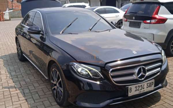 MERCEDES BENZ E 250