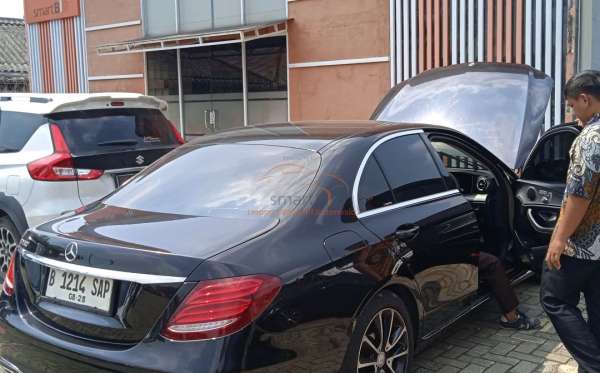 MERCEDES BENZ E 250