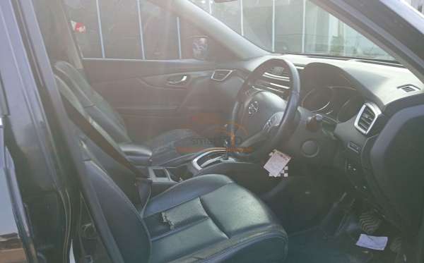 NISSAN X TRAIL 2.5