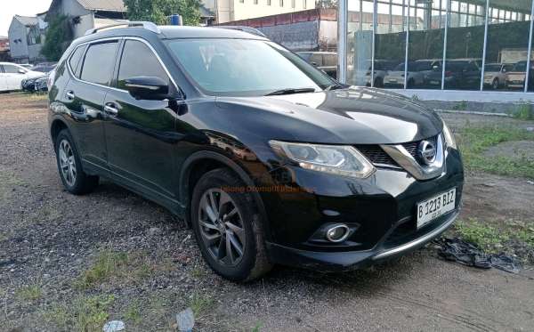 NISSAN X TRAIL 2.5