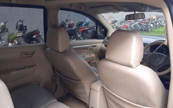 SUZUKI  ERTIGA