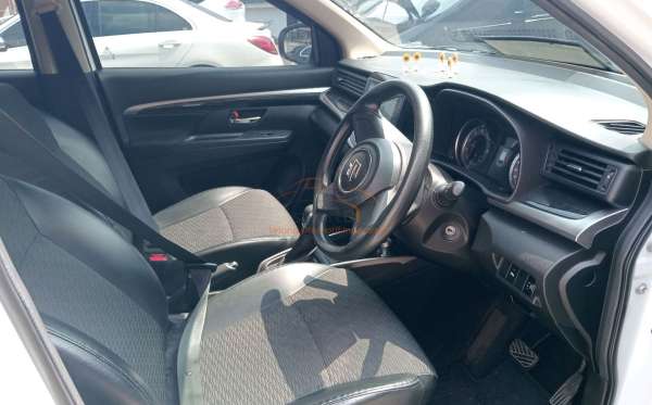 SUZUKI XL7