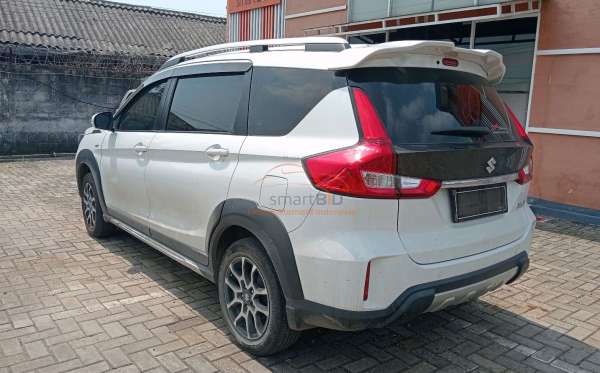 SUZUKI XL7