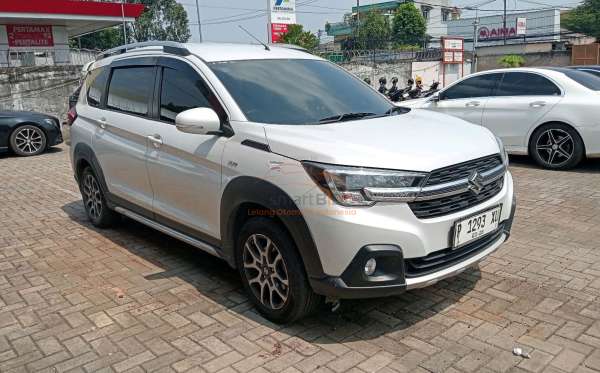 SUZUKI XL7