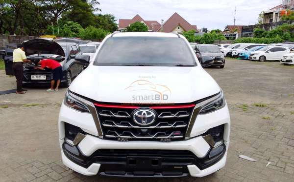 TOYOTA FORTUNER 2.7 SRZ