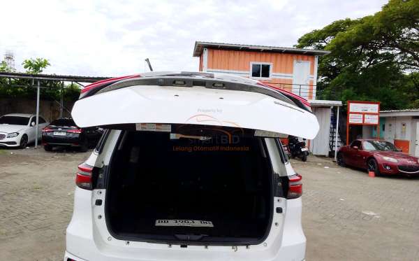 TOYOTA FORTUNER 2.7 SRZ