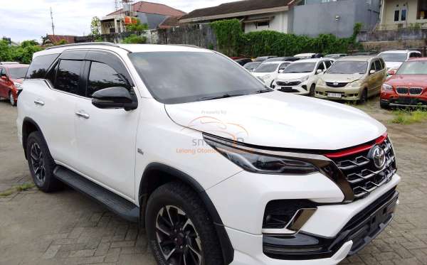 TOYOTA FORTUNER 2.7 SRZ