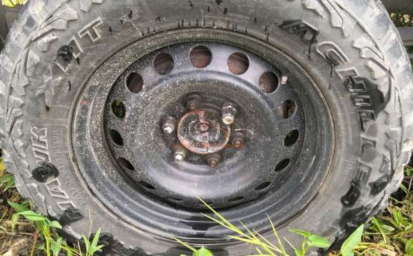 TOYOTA HILUX 2.5 E 4X4 DC
