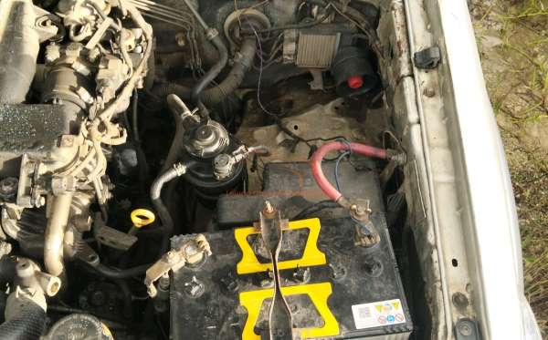 TOYOTA HILUX 2.5 E 4X4 DC