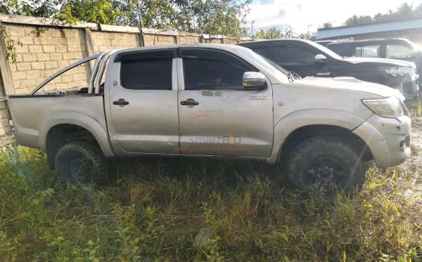 TOYOTA HILUX 2.5 E 4X4 DC