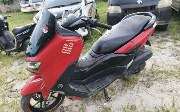 YAMAHA NMAX 155