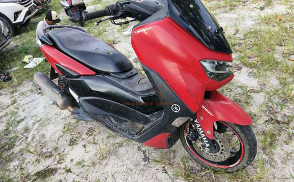 YAMAHA NMAX 155