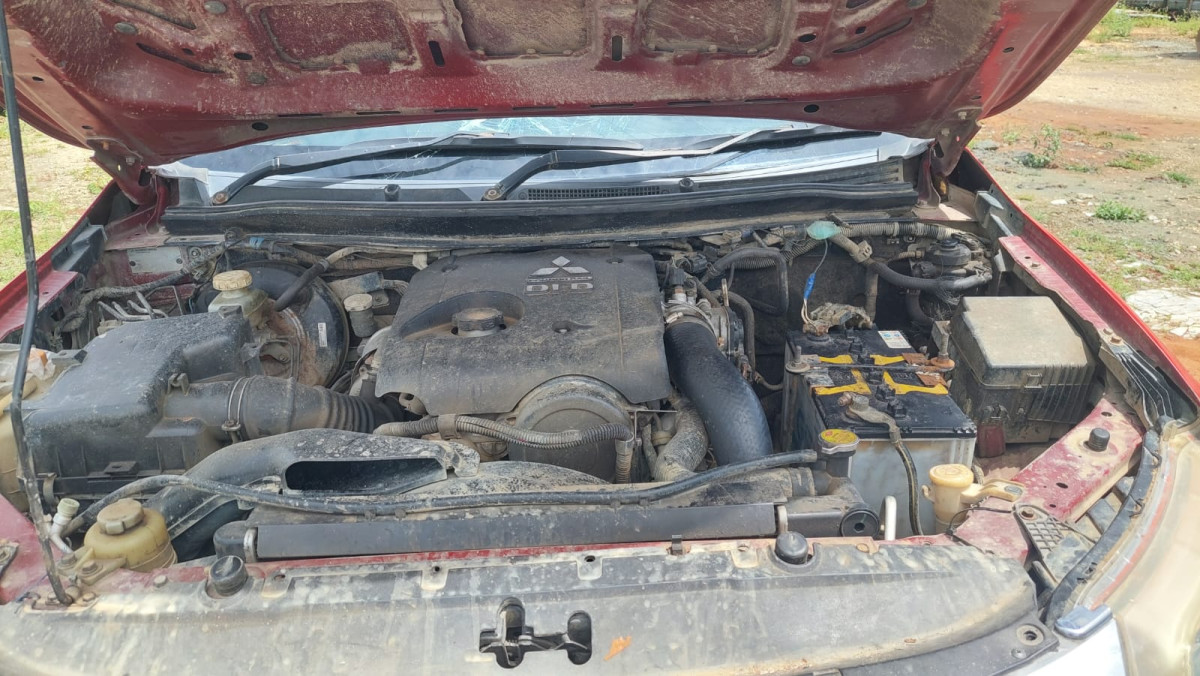 MITSUBISHI  TRITON DC EXCEED (4X4)