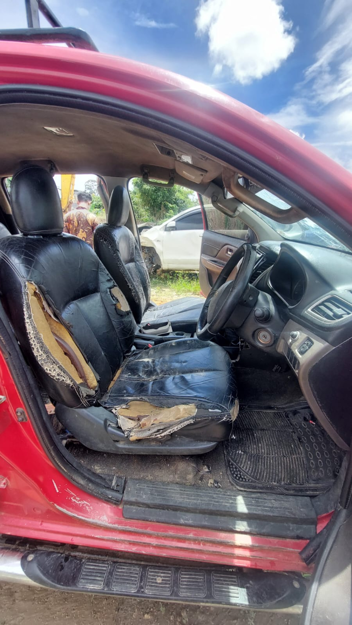 MITSUBISHI  TRITON DC EXCEED (4X4)