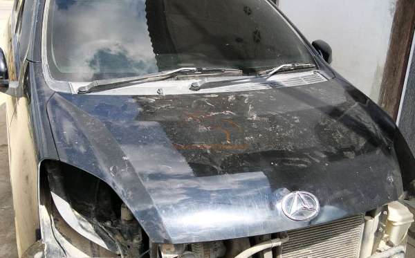 DAIHATSU  AYLA