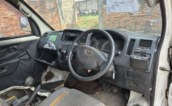 DAIHATSU GRAN MAX BLIND VAN