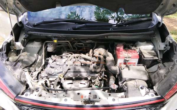 DAIHATSU XENIA