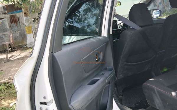 DAIHATSU XENIA