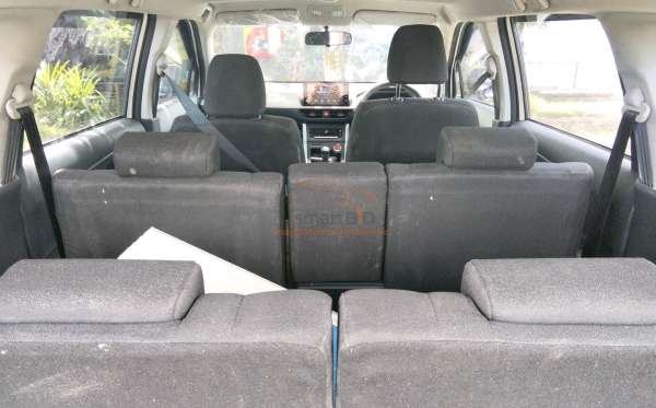 DAIHATSU XENIA