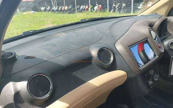 HONDA  BRIO  DD2 1.3 E