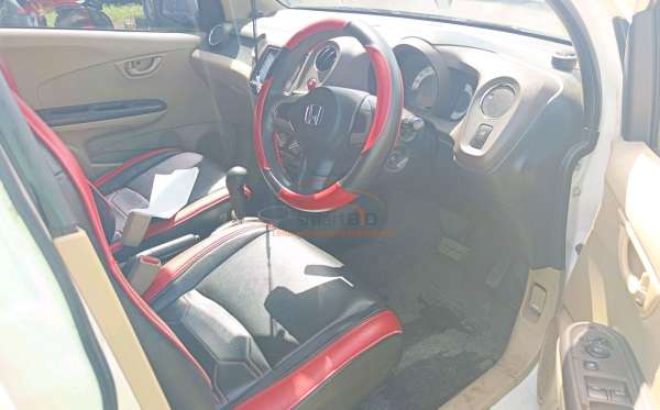 HONDA  BRIO  DD2 1.3 E
