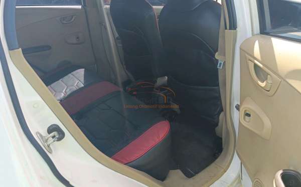 HONDA  BRIO  DD2 1.3 E