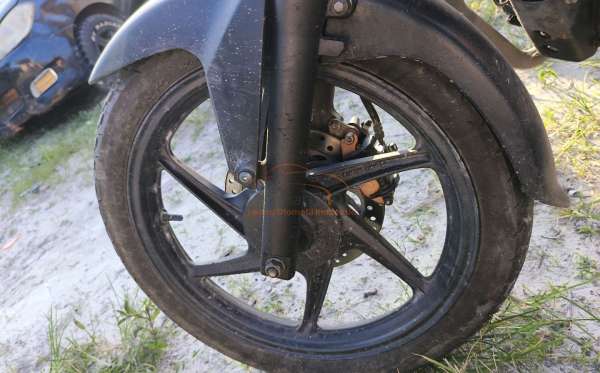 HONDA CB 150 Verza