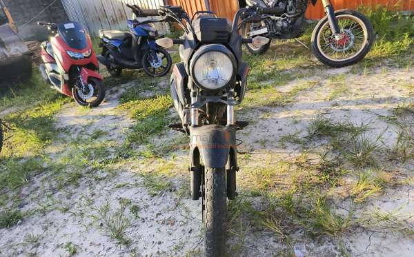 HONDA CB 150 Verza