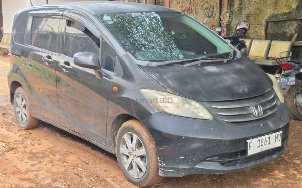 HONDA FREED GB3 1.5 E