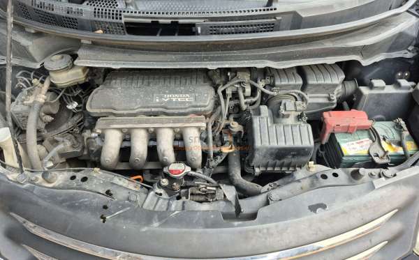 HONDA FREED GB3 1.5 E